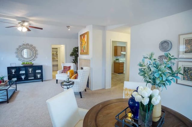 53_Cottage_014