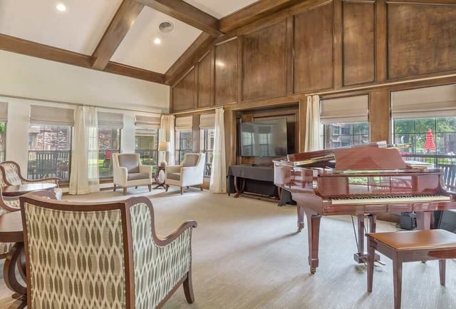 22_Country_Club_At_Woodland_Hills_GCREP_Batch1_28